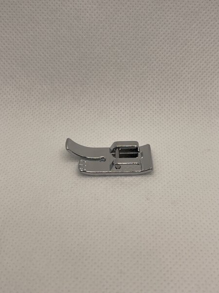 Taisnā dūriena pēdiņa AHF-0401-SN