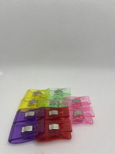 Knaģi audumam un ādai, garums 2,5cm platums 1 cm. Komplektā 10 gab., AUC-002